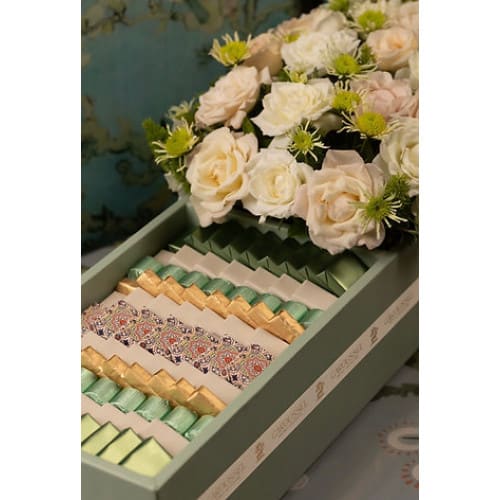 Serviteur Fiançaille - Chocolat & Fleurs Serviteur Fiançaille - Chocolat & Fleurs